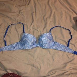VS pink push up bra